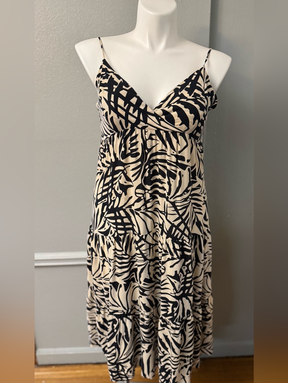 Patrons of Peace Black and Cream Geometric V-Neck Blouse